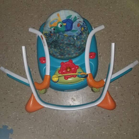 baby einstein sea walker